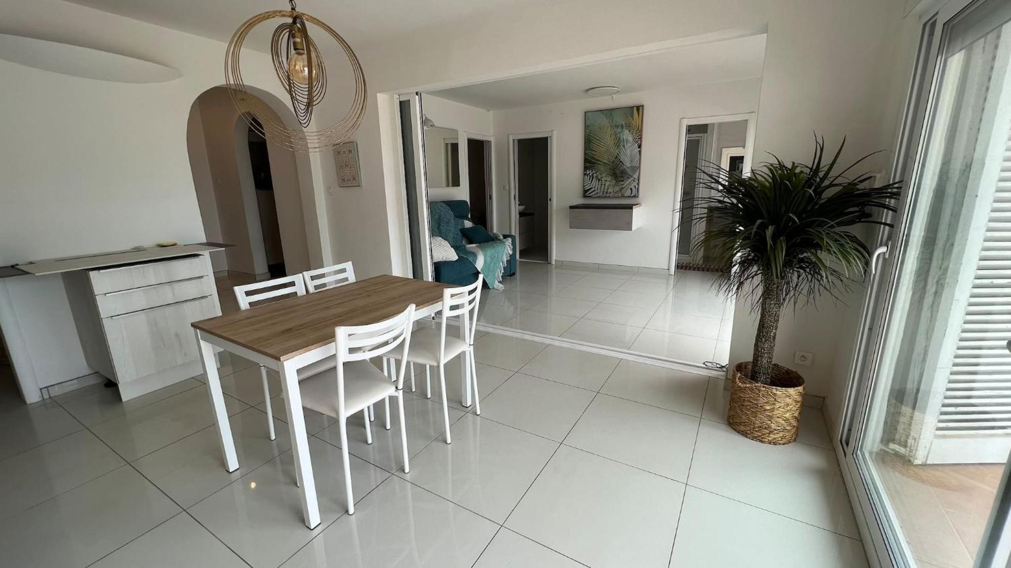 Apartamento Precioso Moderno En Primera Linea Del Mar